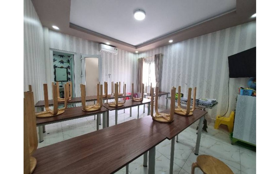 207 Đường Gò Dầu, Quận Tân Phú. 60m2, 3 Tầng. HXH Chỉ 4.5 Tỷ - 097 2838 411